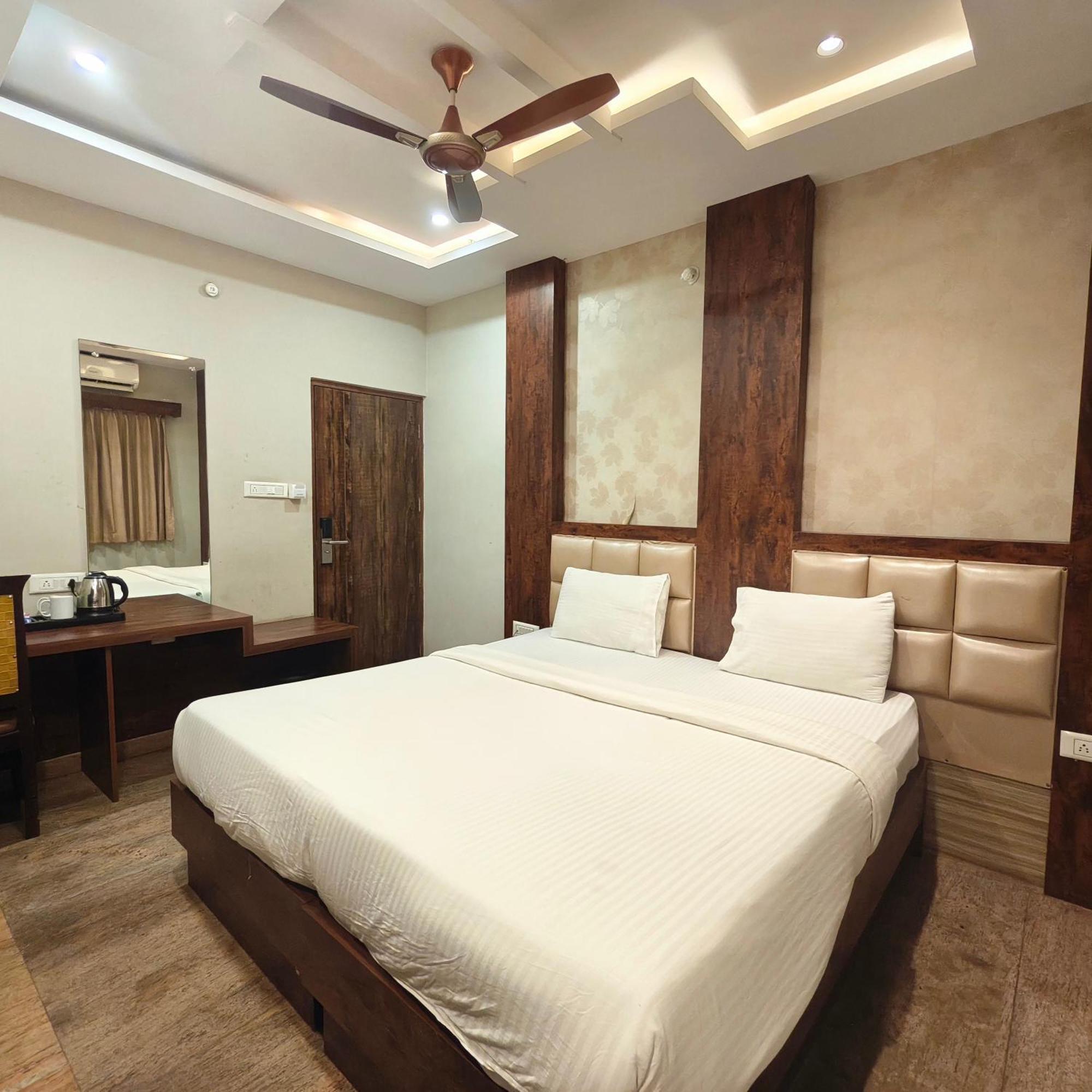 Al Noor Palace 班加罗尔 外观 照片